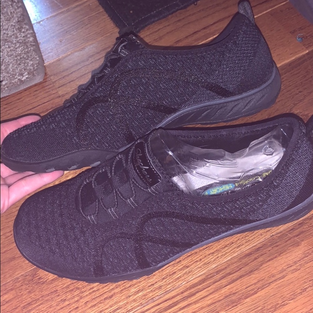 Skechers